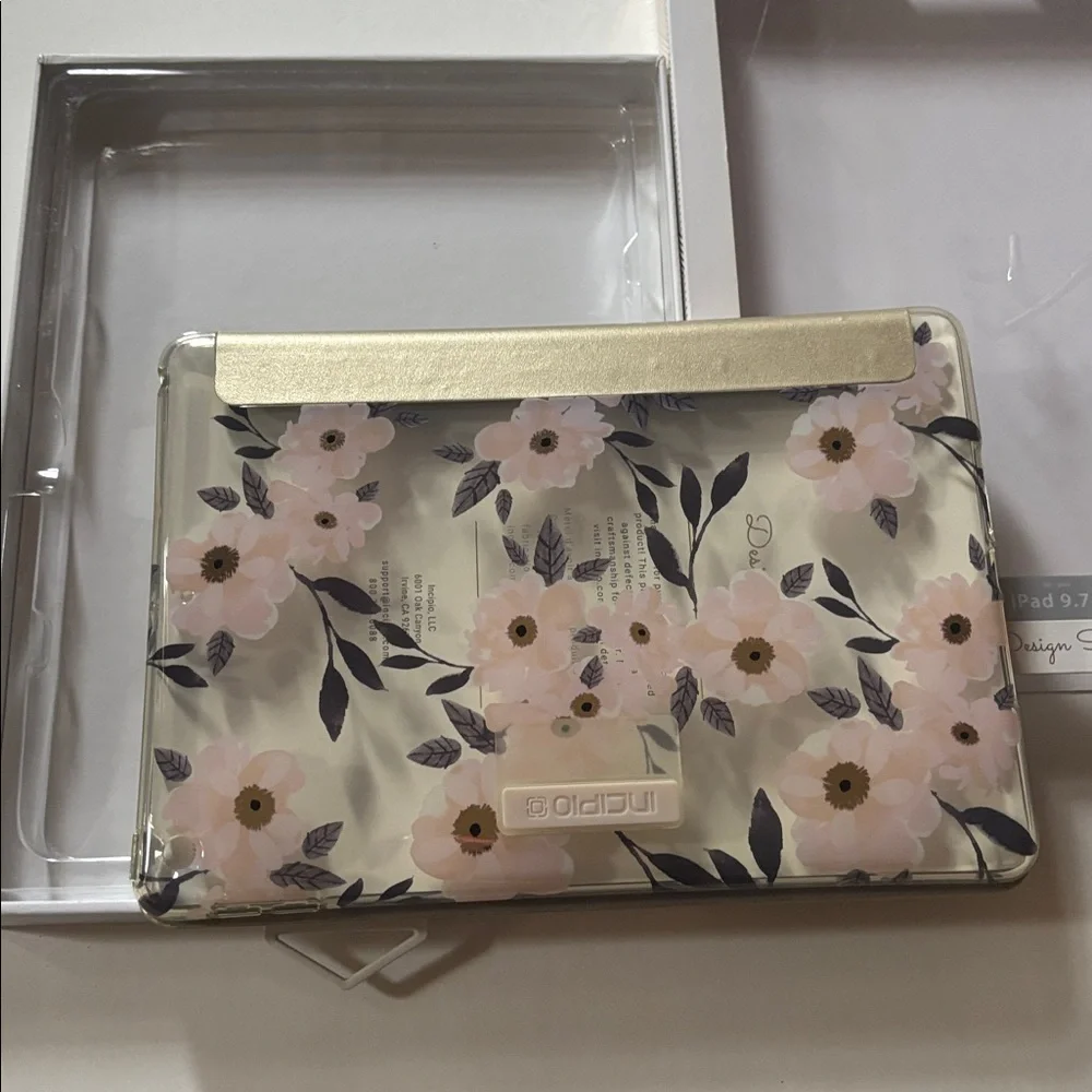 Incipio Design Series | Gold & Floral Design New iPad 9.7 2017 Girly Work Vibes